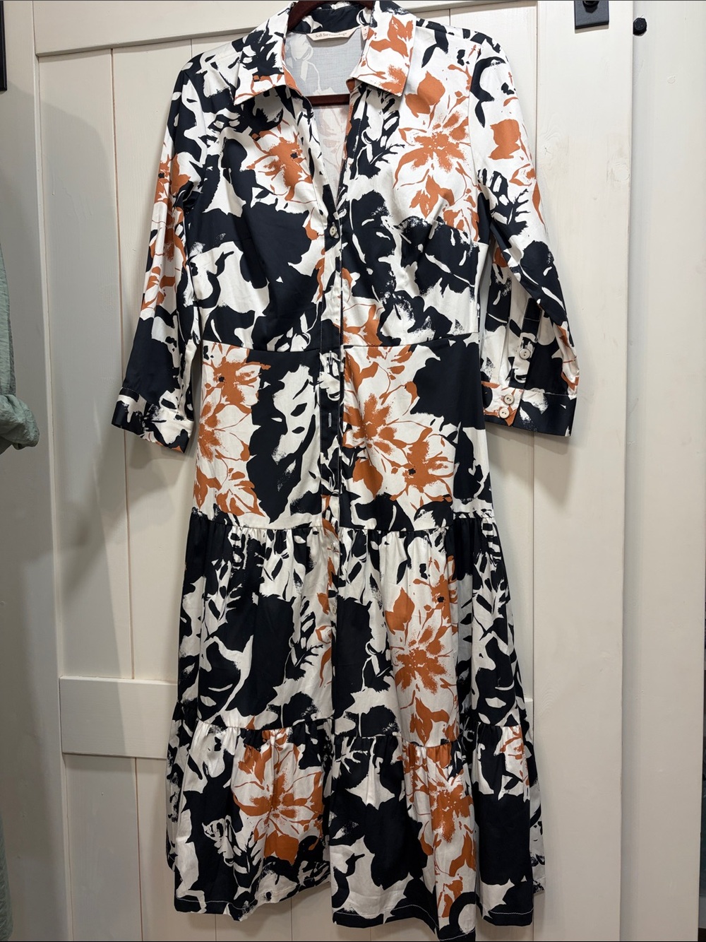 Soft Surroundings Black, White & Rust Floral Tiered Shirt Dress